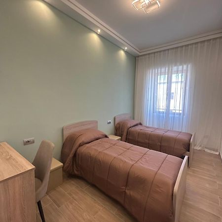 Apartament Claire House Rzym Zewnętrze zdjęcie