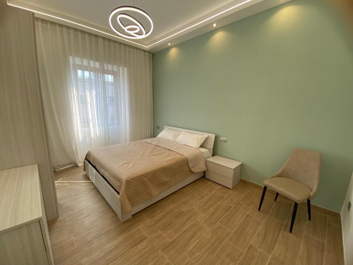 Apartament Claire House Rzym Zewnętrze zdjęcie