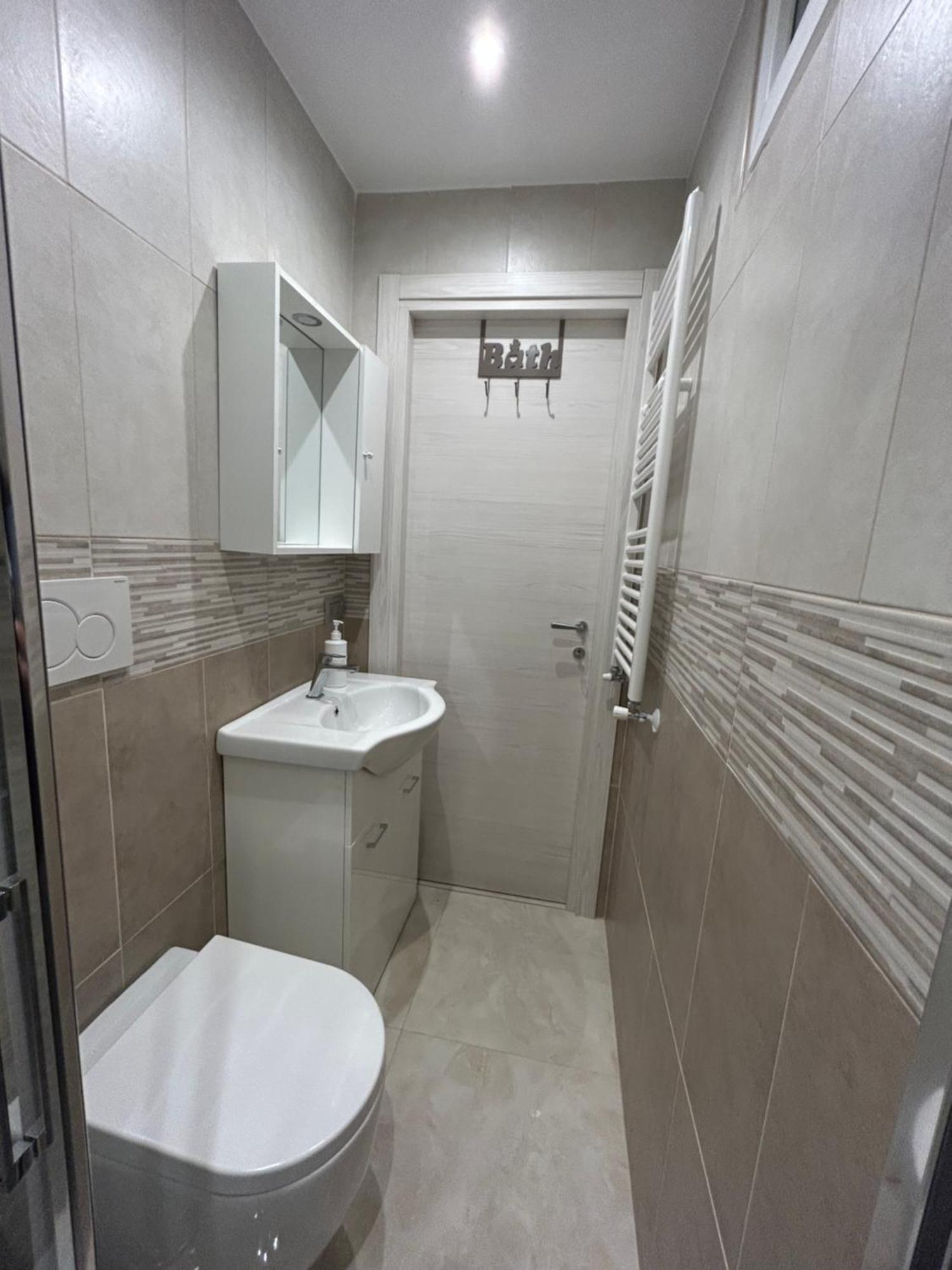 Apartament Claire House Rzym Zewnętrze zdjęcie